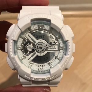 G shock NEW